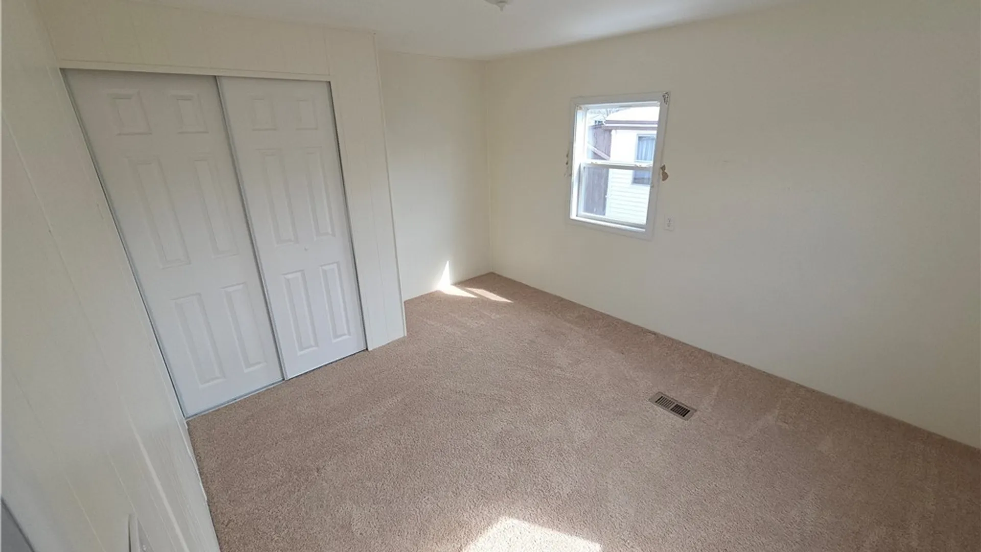 Property at 1020 Sunnyside, Niagara, NY 14304 17