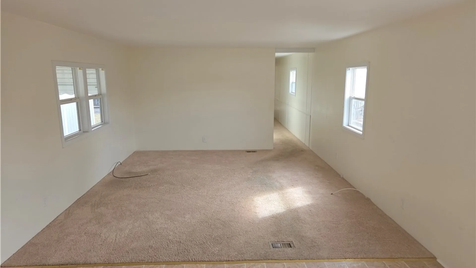 Property at 1020 Sunnyside, Niagara, NY 14304 8