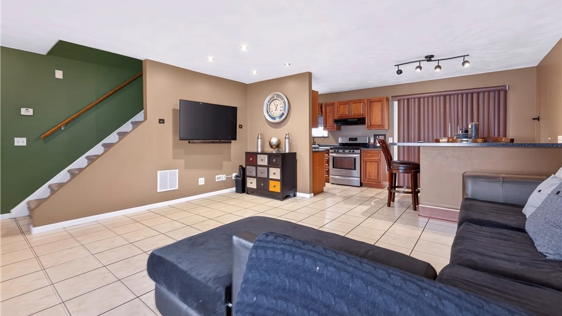 Property at 912 Mildred Avenue, Utica, NY 13502 29