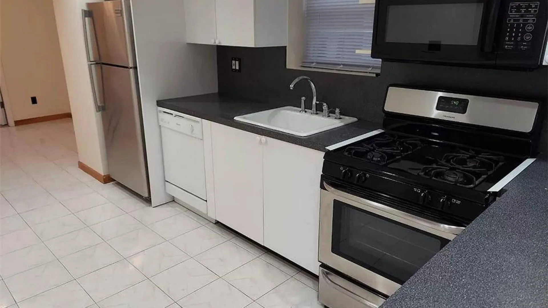Property at 472 Lake St, Brooklyn, NY 11223 12