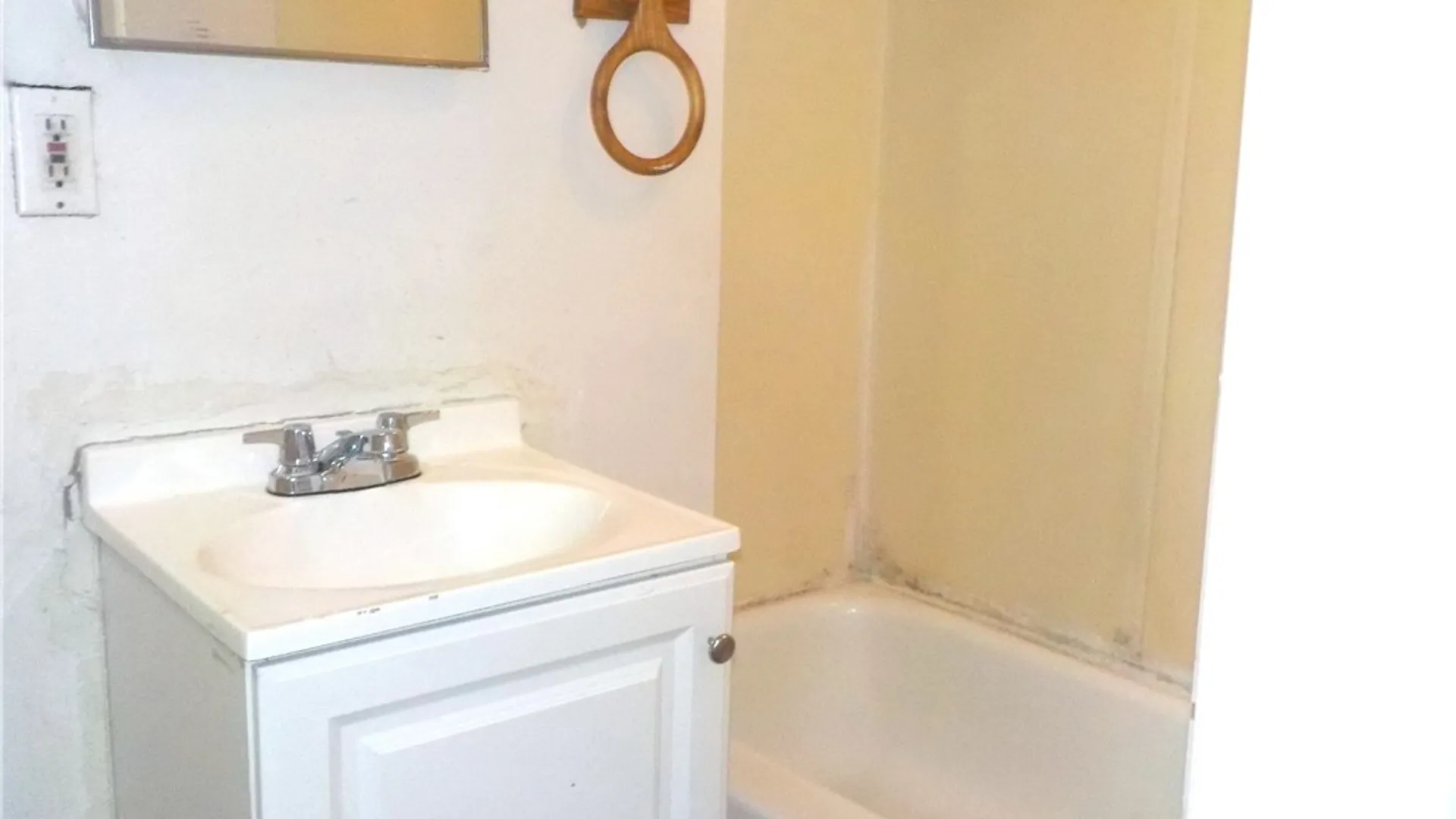 Property at 62 Scrantom Street, Rochester, NY 14605 18