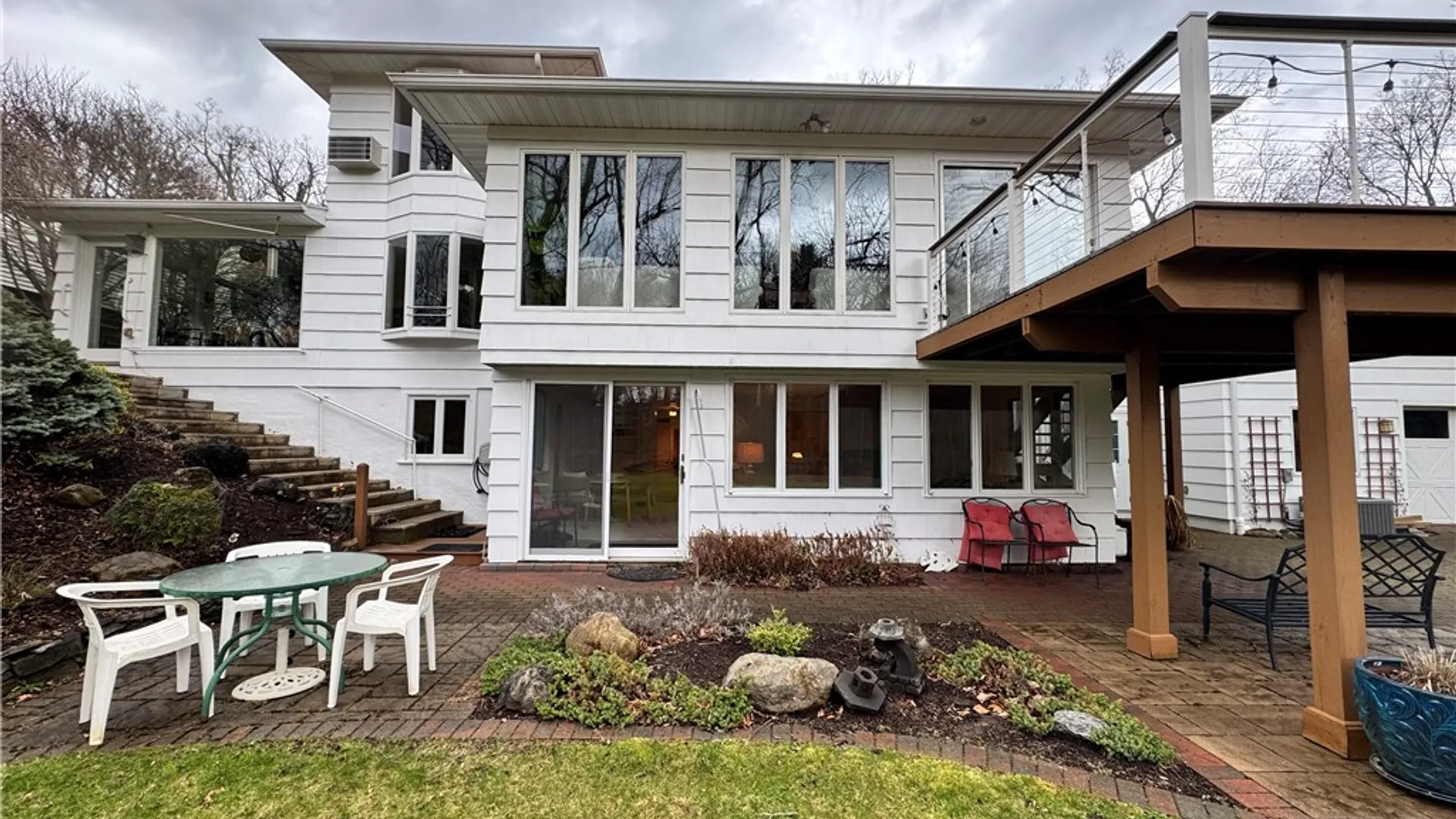 Property at 333 Colebrook Drive, Irondequoit, NY 14617 11