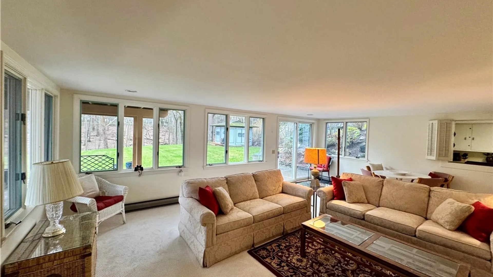 Property at 333 Colebrook Drive, Irondequoit, NY 14617 3