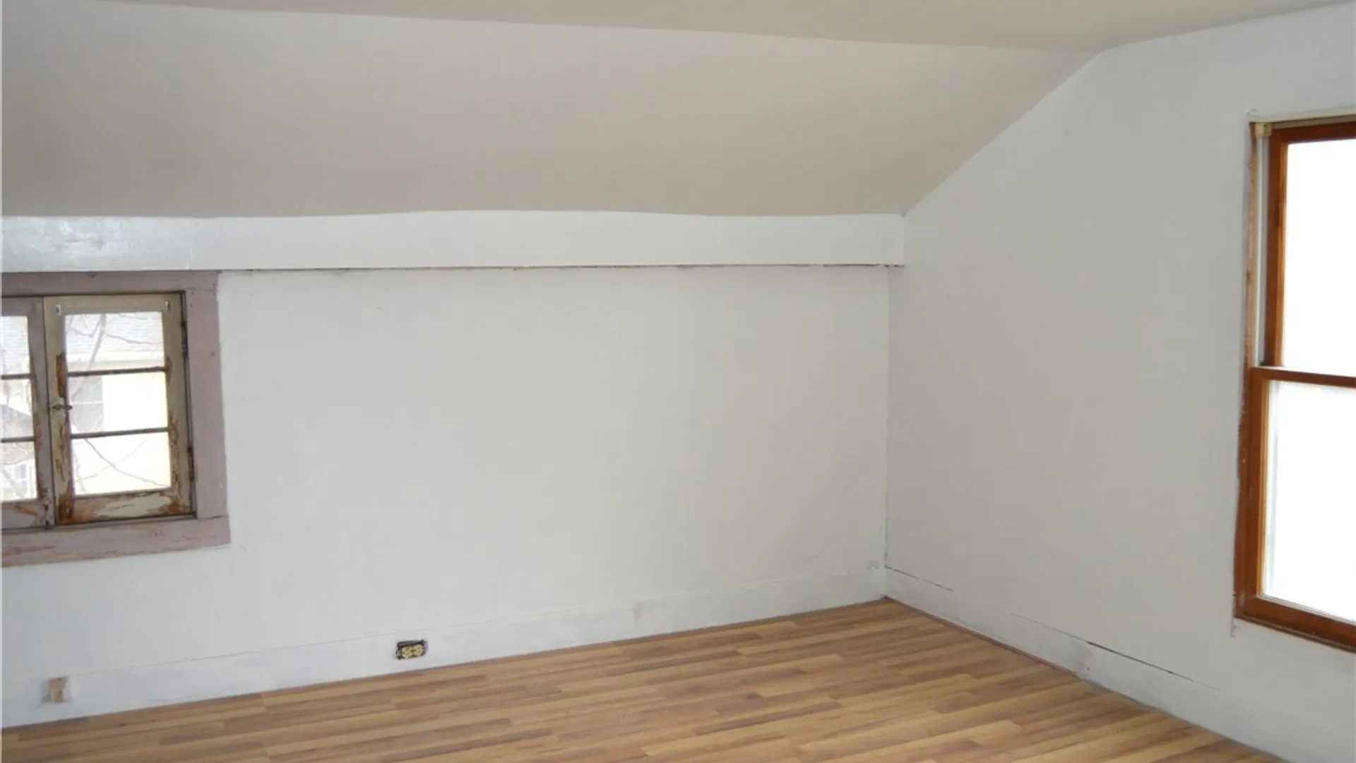 Property at 28 Minard Street, Lockport City, NY 14094 19