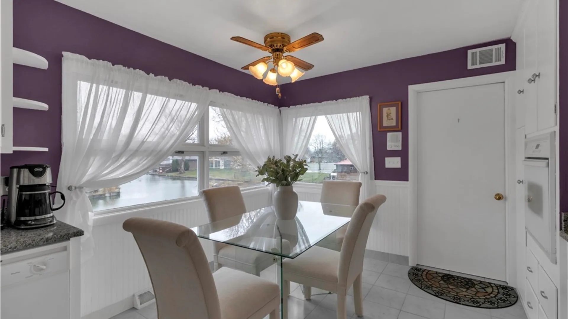 Property at 3021 Walbridge Drive, Hamburg, NY 14075 16