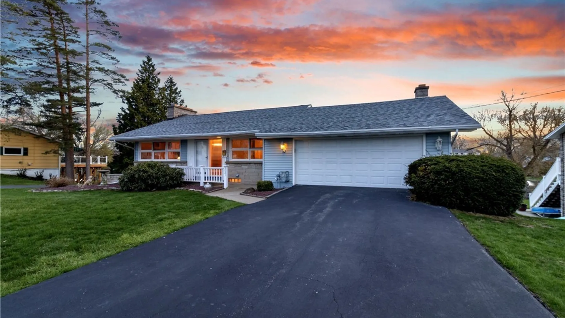 Property at 3021 Walbridge Drive, Hamburg, NY 14075 2