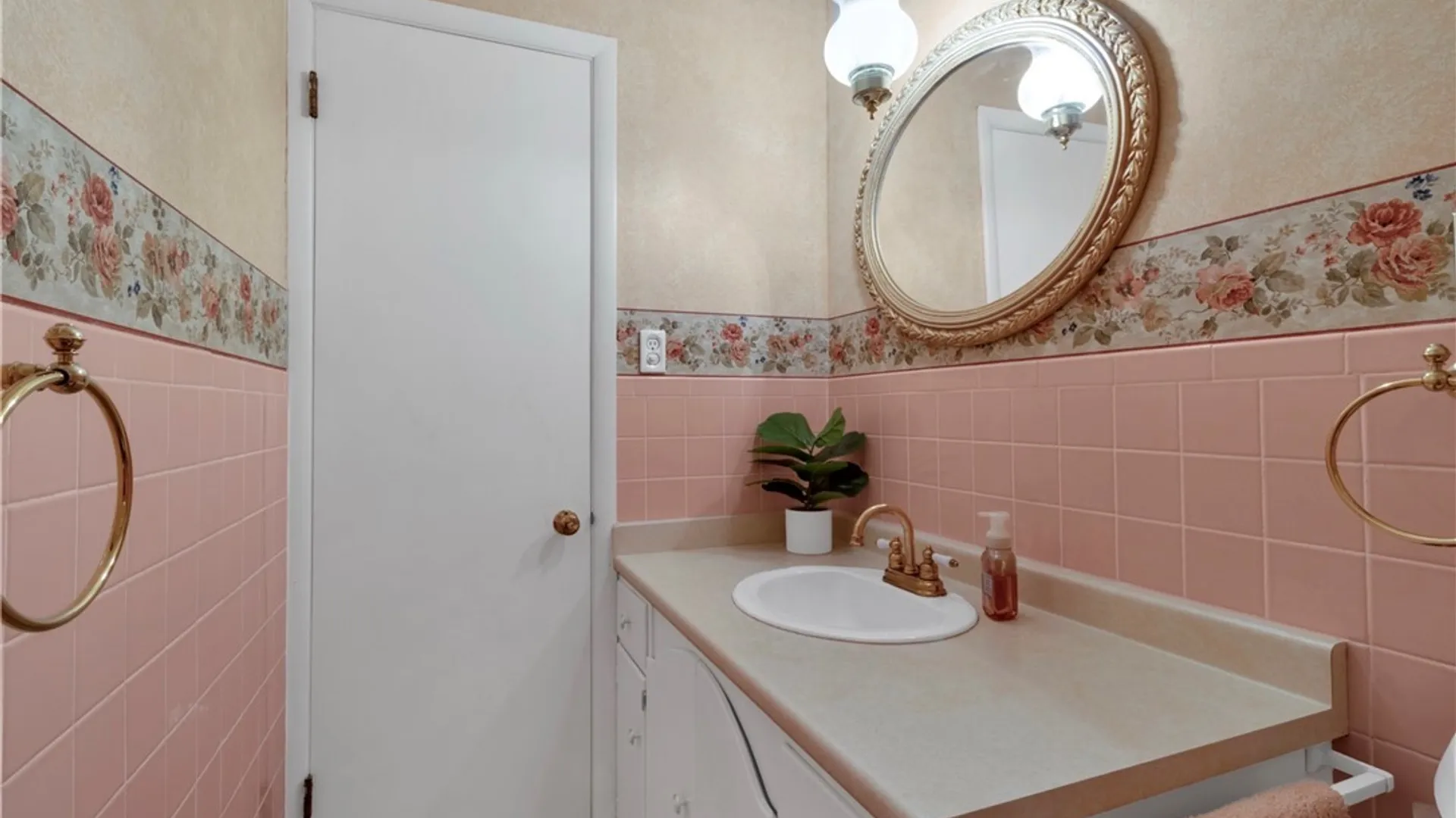 Property at 3021 Walbridge Drive, Hamburg, NY 14075 22