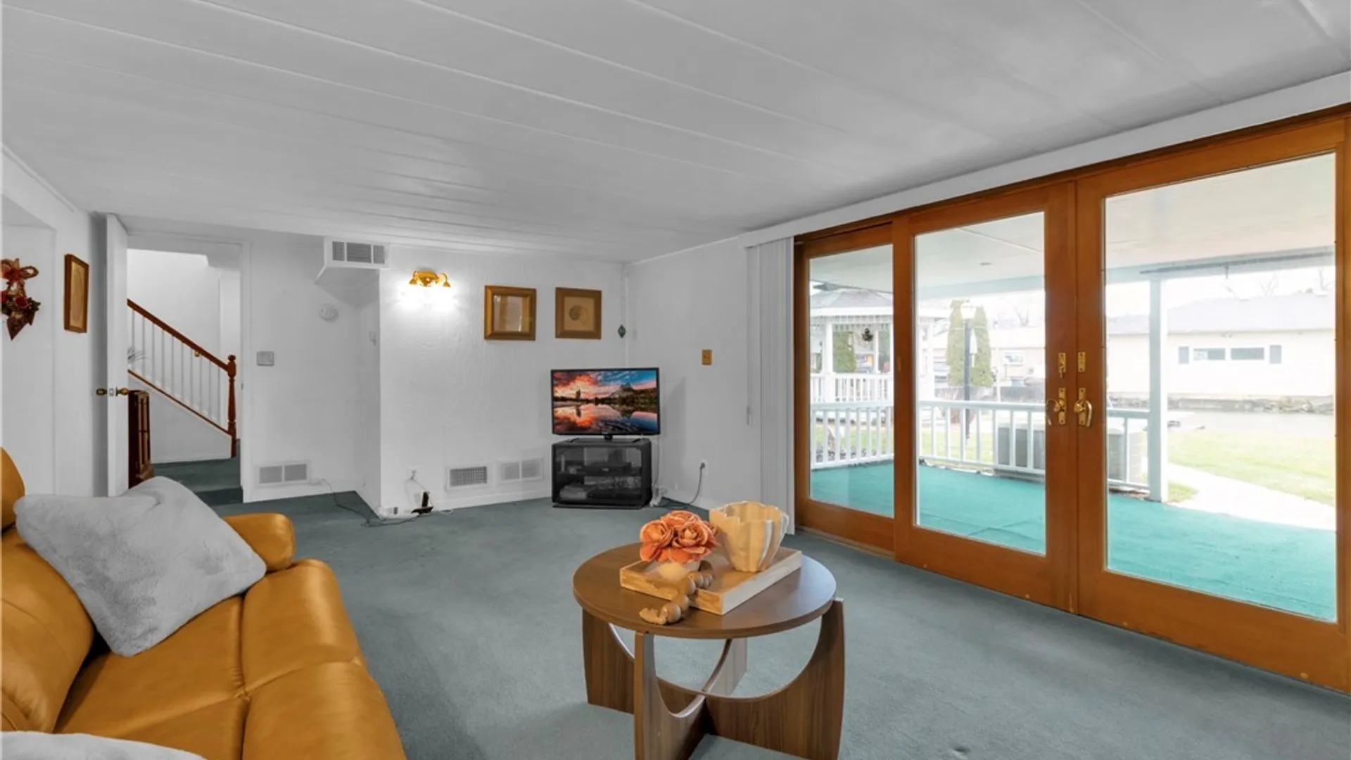 Property at 3021 Walbridge Drive, Hamburg, NY 14075 28