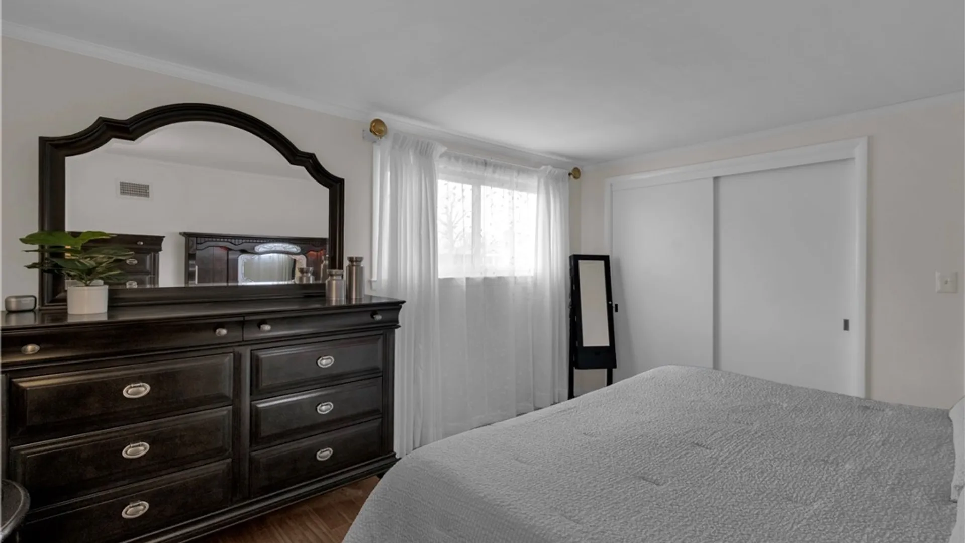 Property at 3021 Walbridge Drive, Hamburg, NY 14075 36