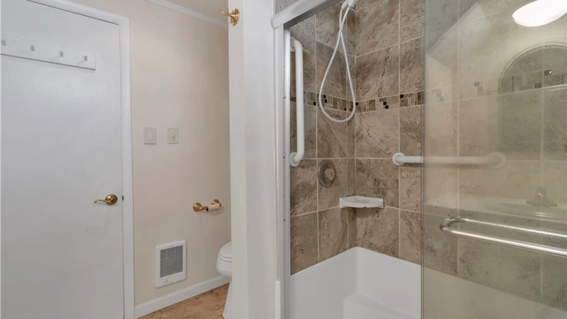 Property at 3021 Walbridge Drive, Hamburg, NY 14075 40