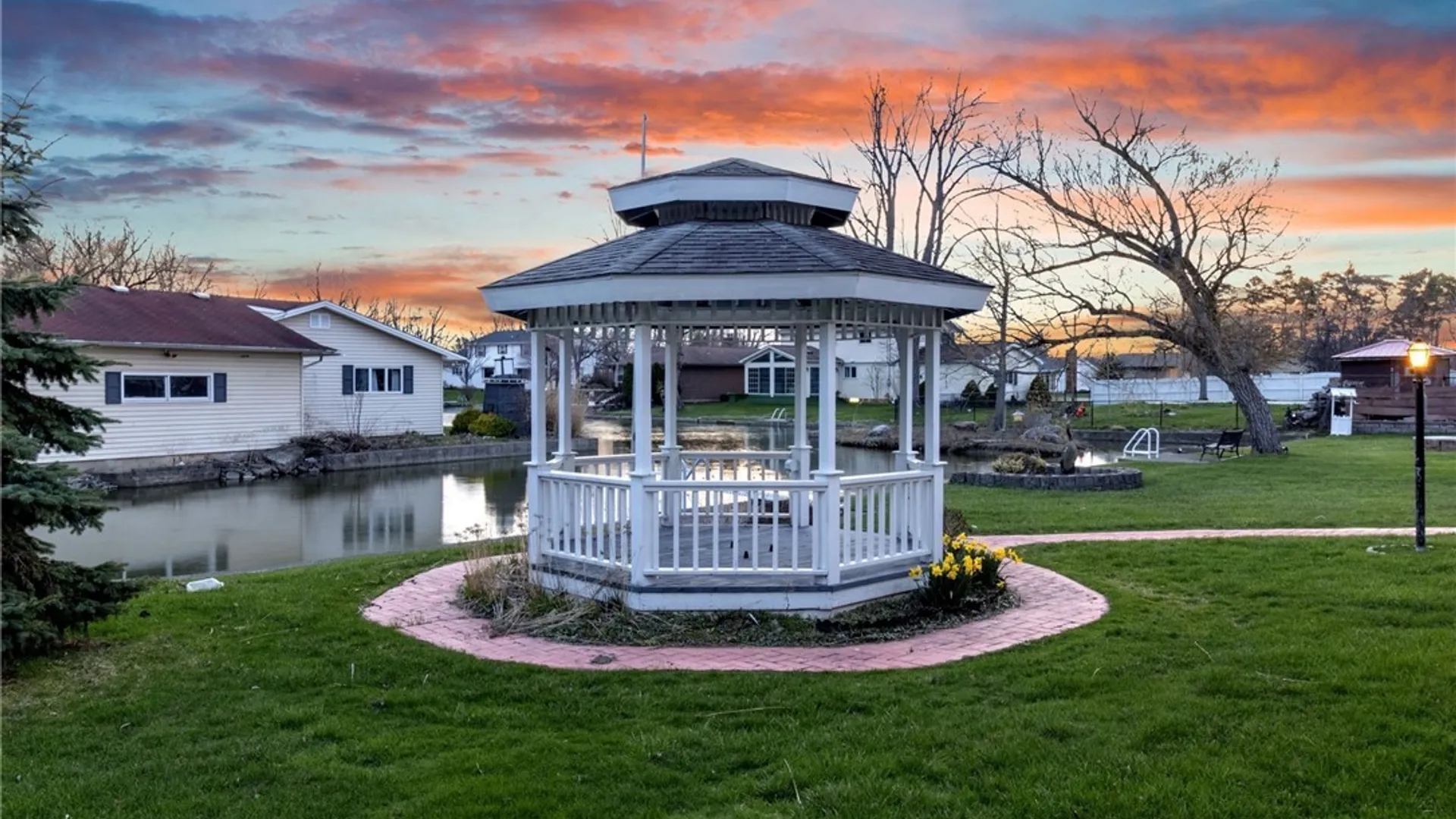 Property at 3021 Walbridge Drive, Hamburg, NY 14075 41