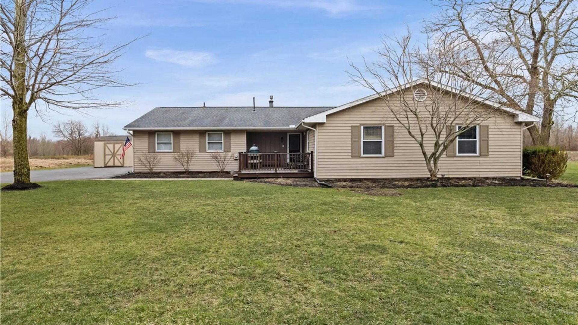 Property at 11046 W Scott Road, Ridgeway, NY 14103 2