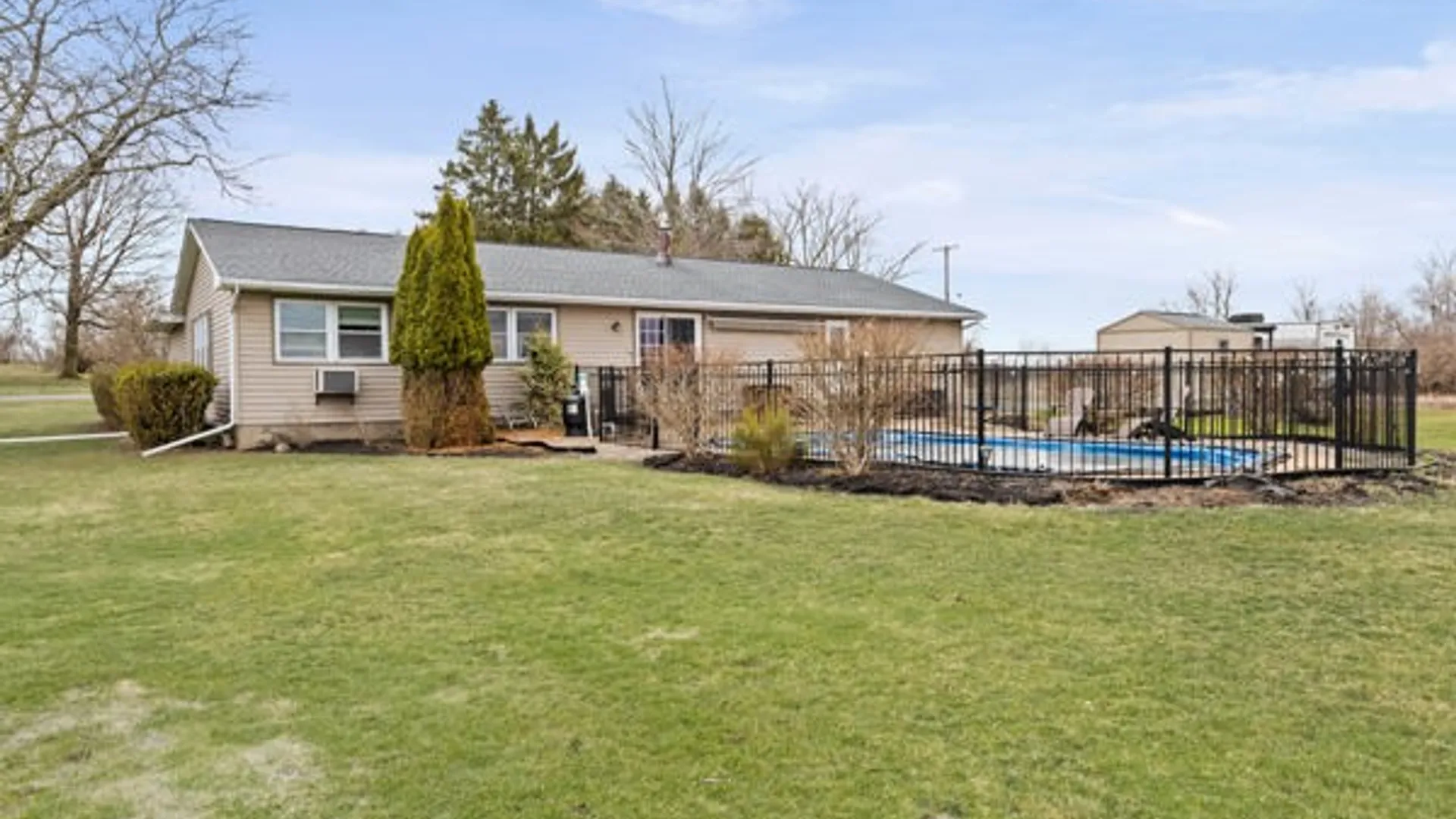 Property at 11046 W Scott Road, Ridgeway, NY 14103 4