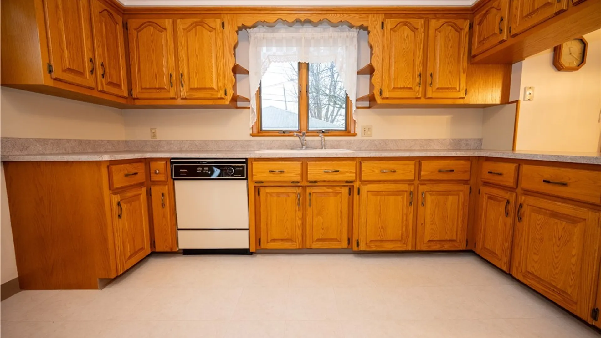 Property at 27 Edmund Street, Cheektowaga, NY 14227 12