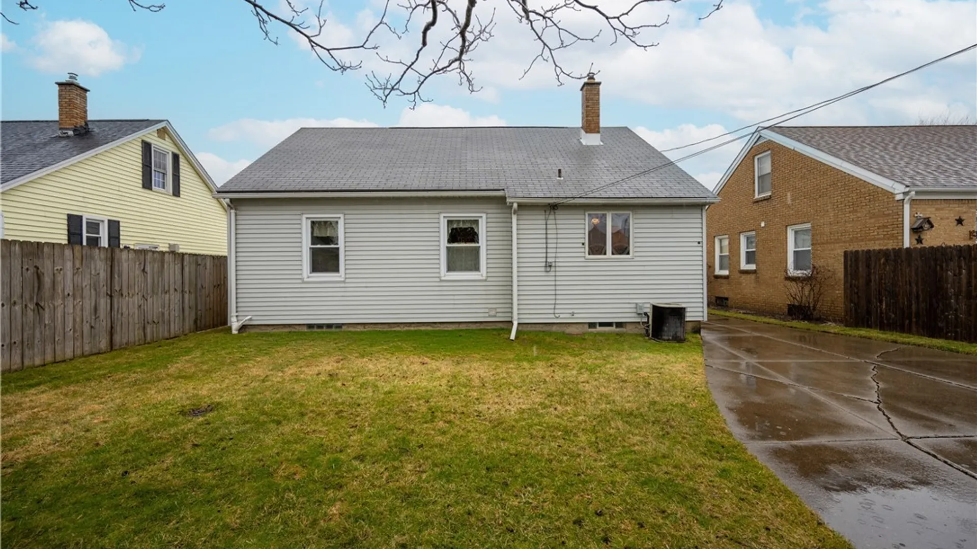 Property at 27 Edmund Street, Cheektowaga, NY 14227 5