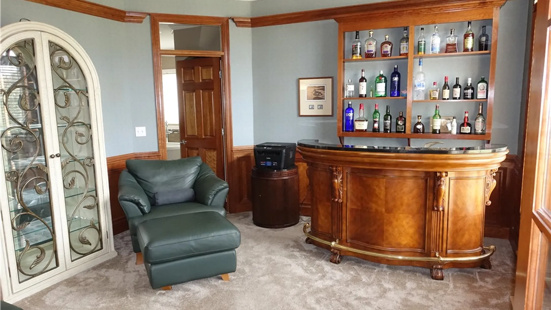 Property at 5 Blue Pine Circle, Penfield, NY 14526 6