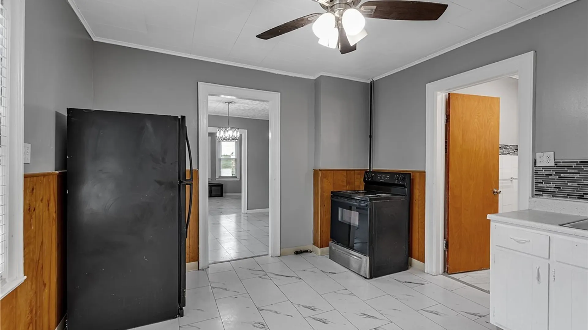 Property at 375 Military Road, Buffalo, NY 14207 23
