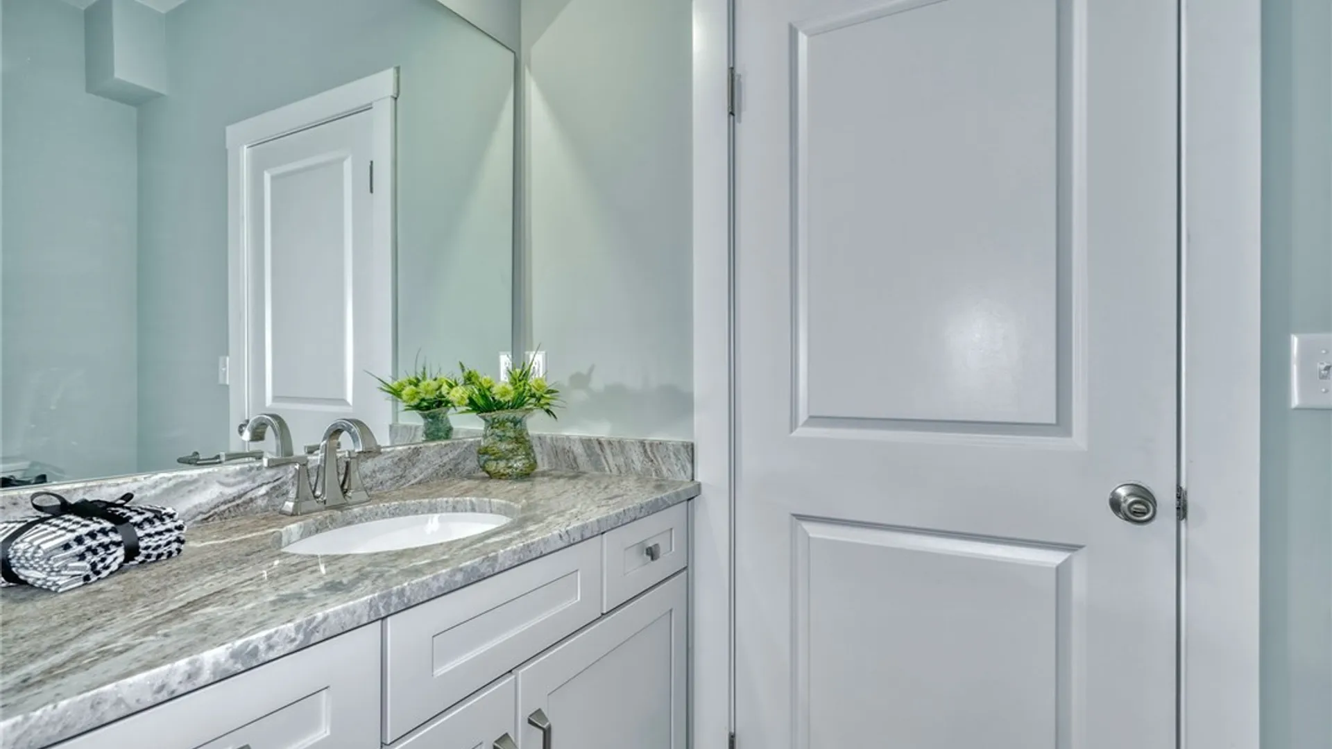 Property at 673 Seneca Road, Irondequoit, NY 14622 13