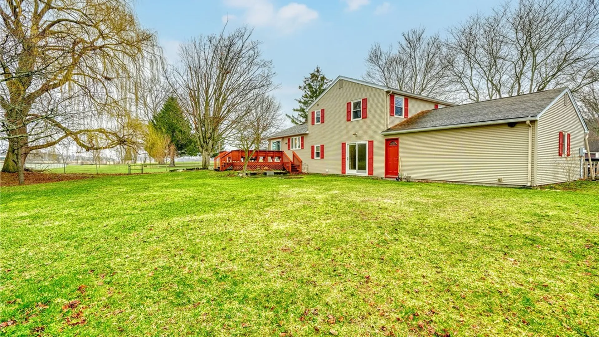 Property at 201 Bittersweet Drive, Farmington, NY 14425 46