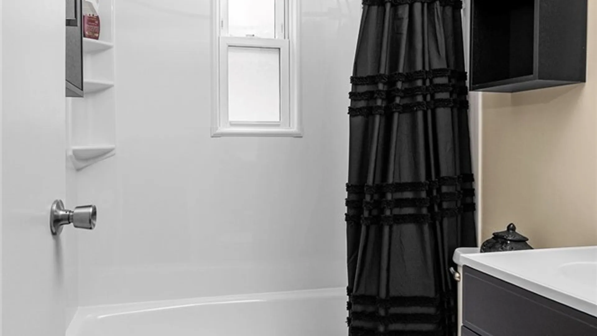 Property at 159 Callodine Avenue, Amherst, NY 14226 13