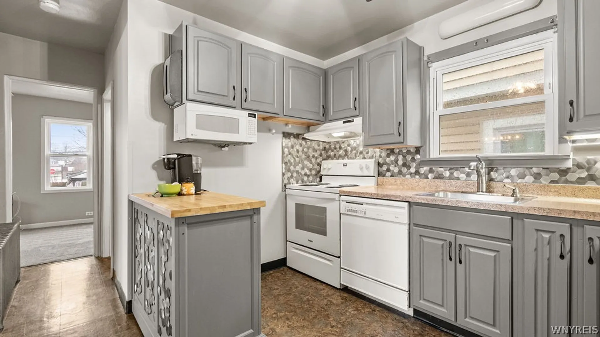 Property at 159 Callodine Avenue, Amherst, NY 14226 6