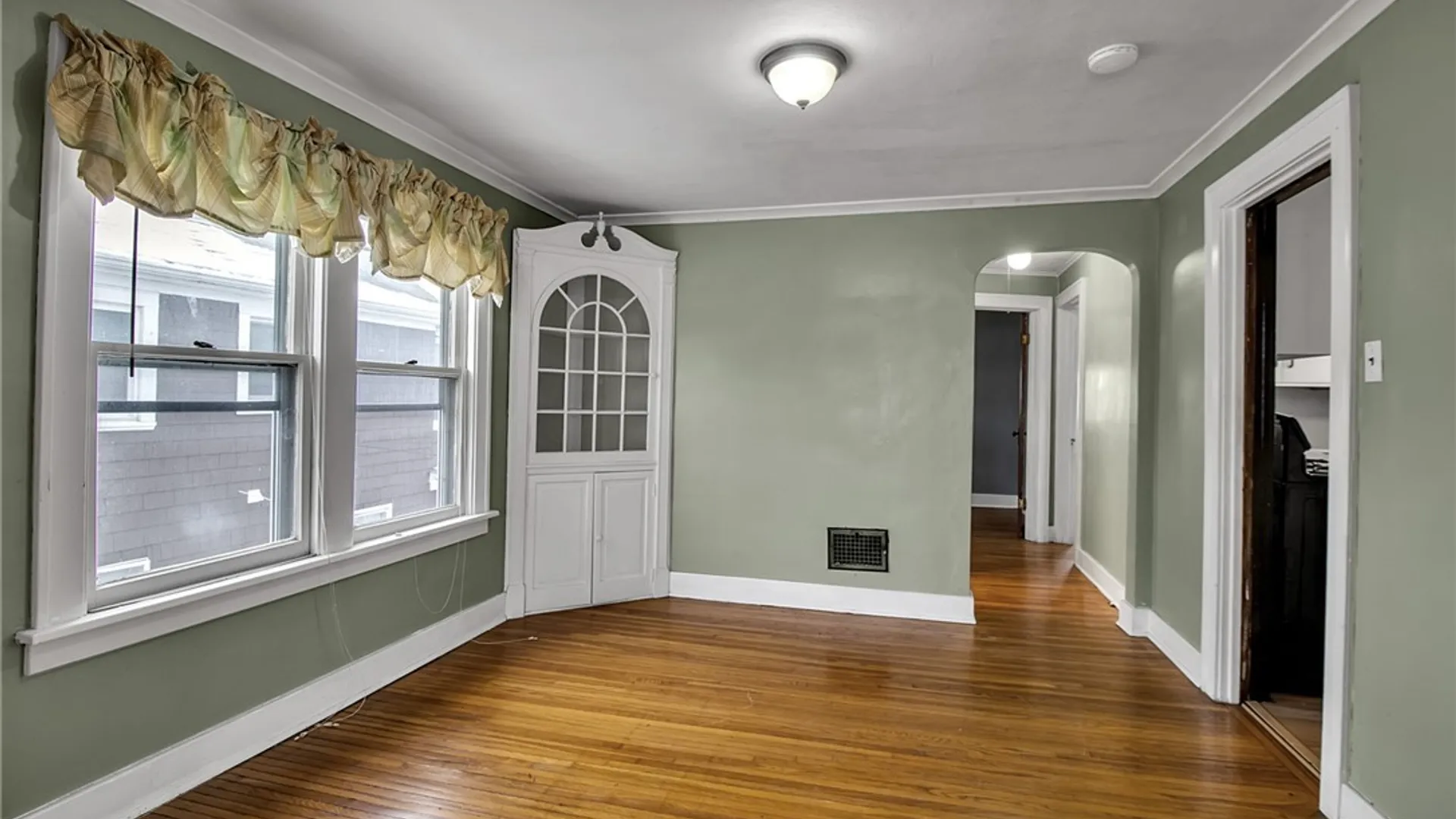 Property at 339 Windermere Boulevard, Amherst, NY 14226 32