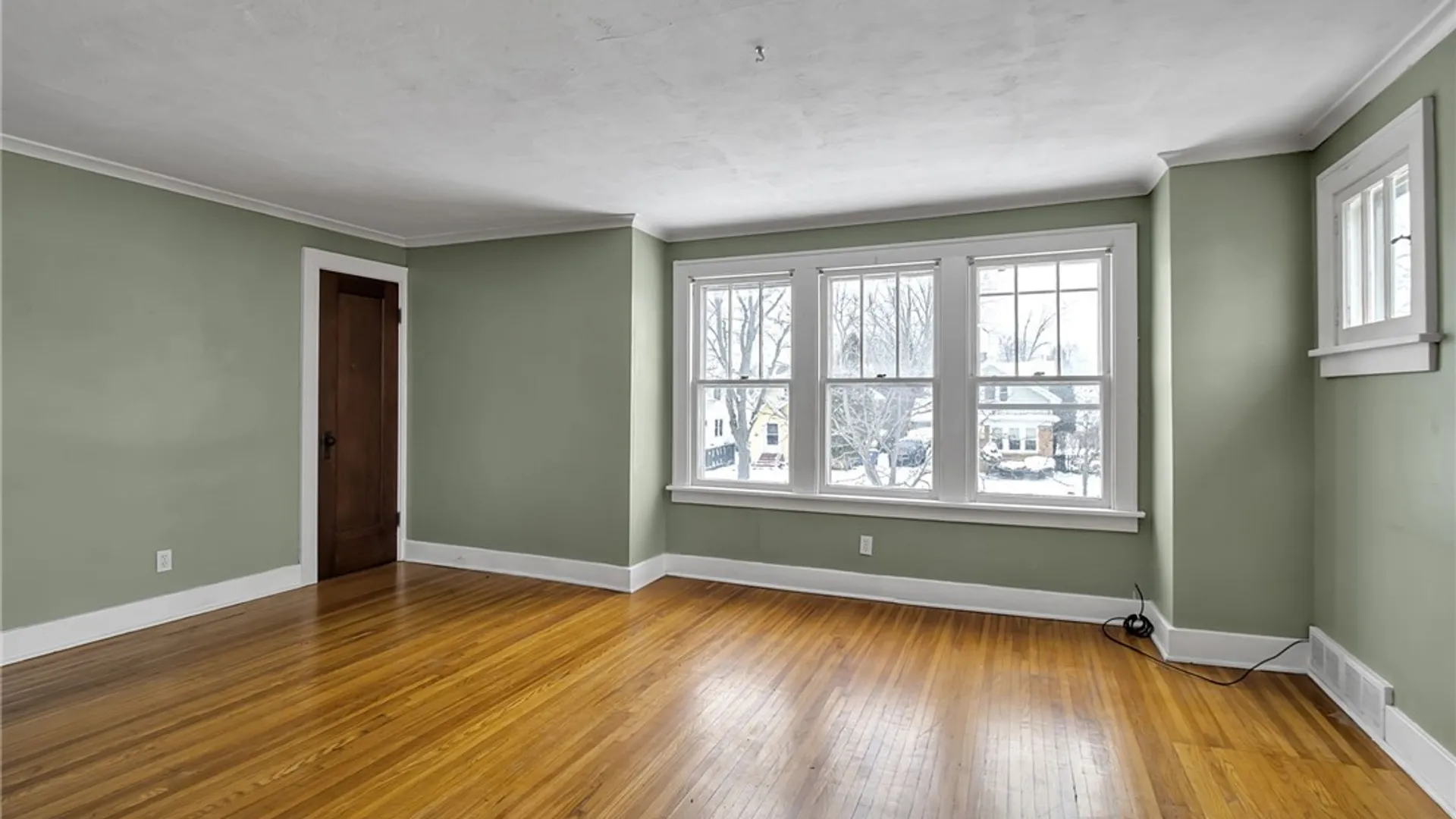 Property at 339 Windermere Boulevard, Amherst, NY 14226 35