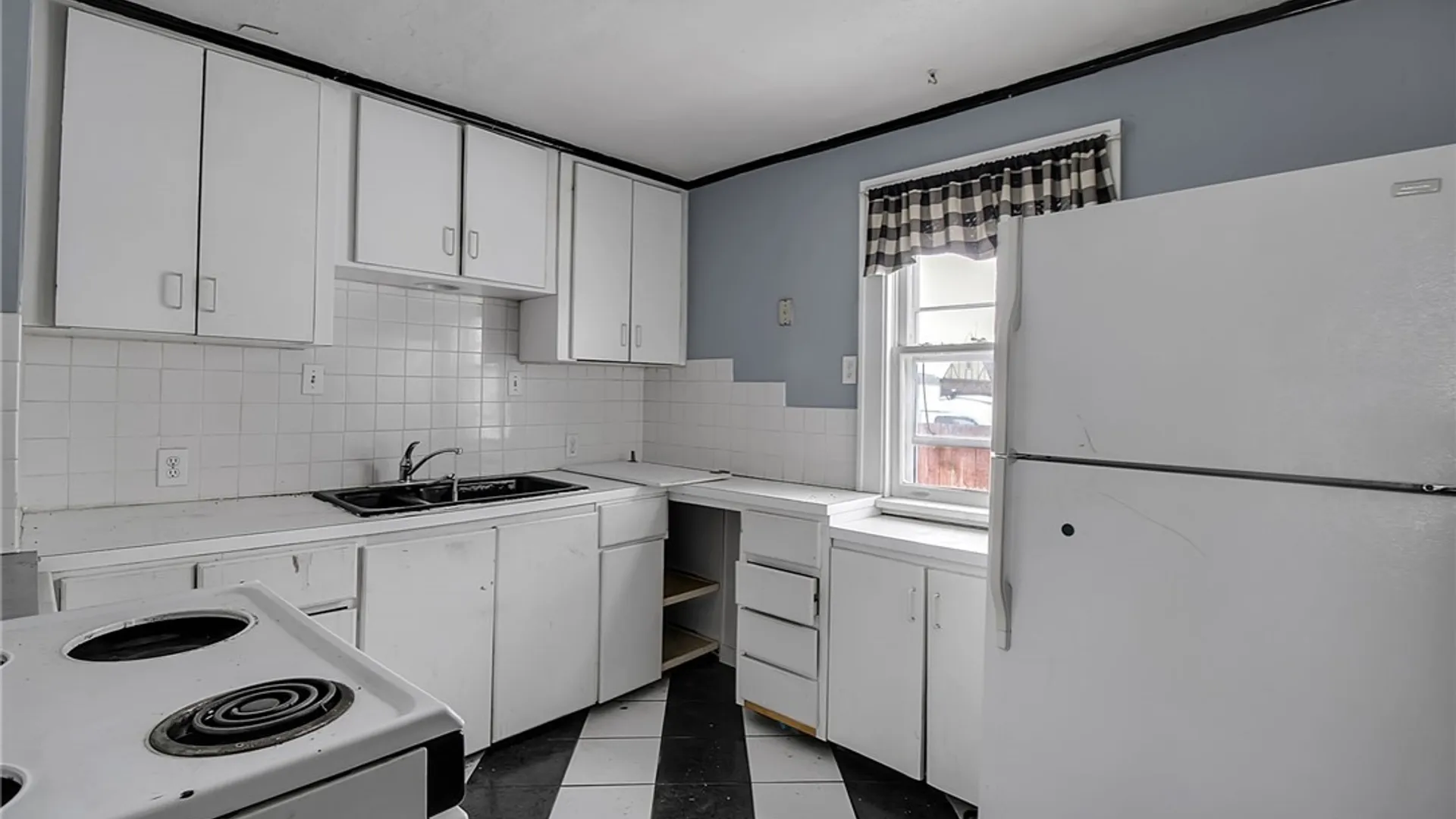 Property at 339 Windermere Boulevard, Amherst, NY 14226 5