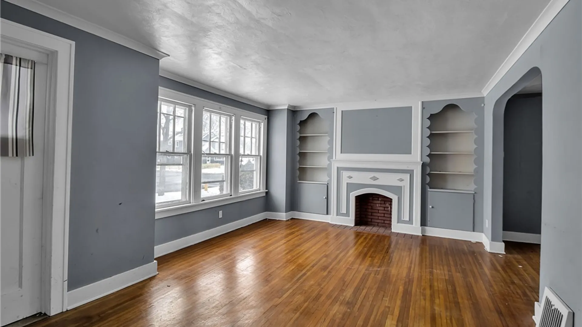 Property at 339 Windermere Boulevard, Amherst, NY 14226 9