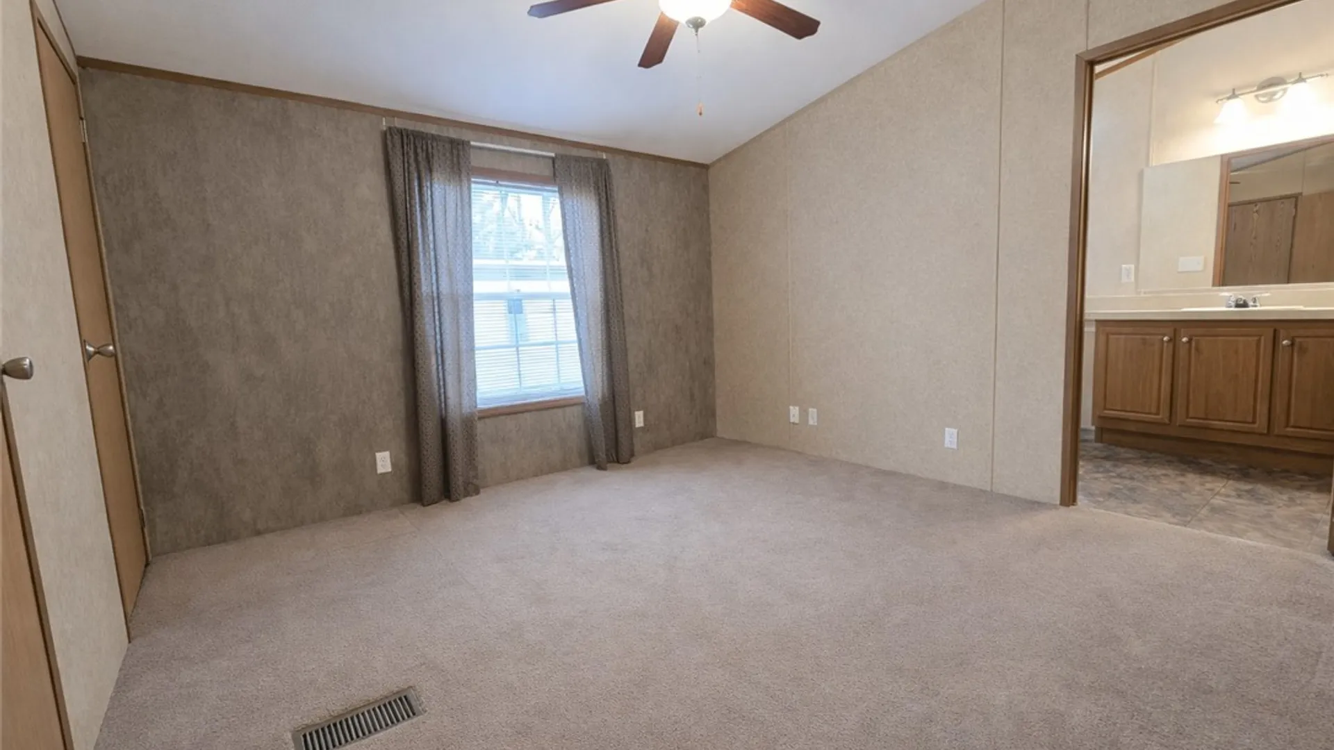 Property at 42 Sebastian Drive, Penfield, NY 14625 8