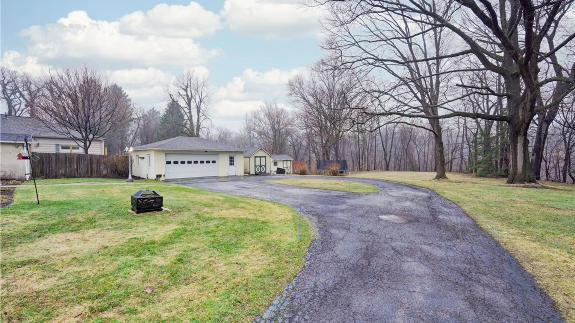 Property at 206 Bluff Drive, East Rochester, NY 14445 33