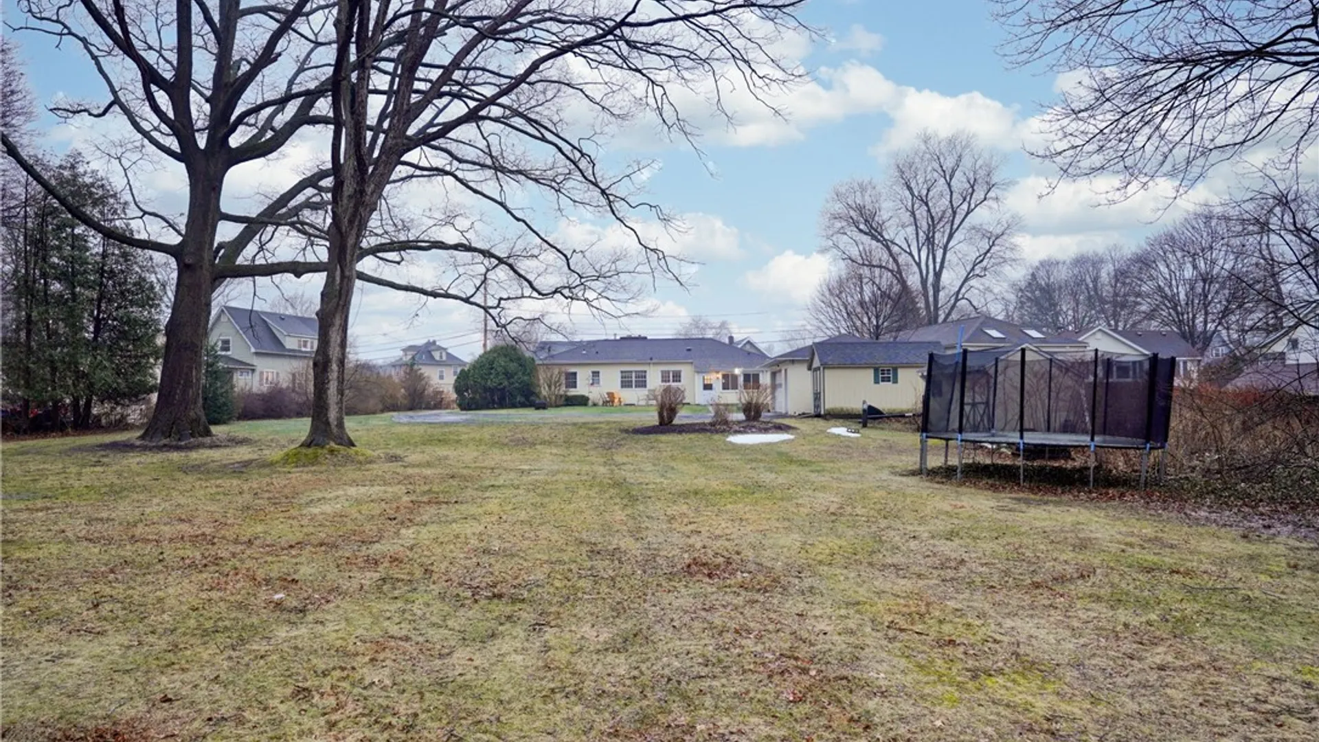 Property at 206 Bluff Drive, East Rochester, NY 14445 35