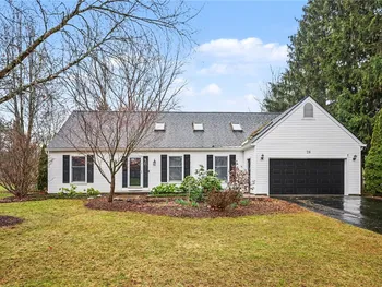 Property at 26 Timberline Dr, Penfield, NY 14526