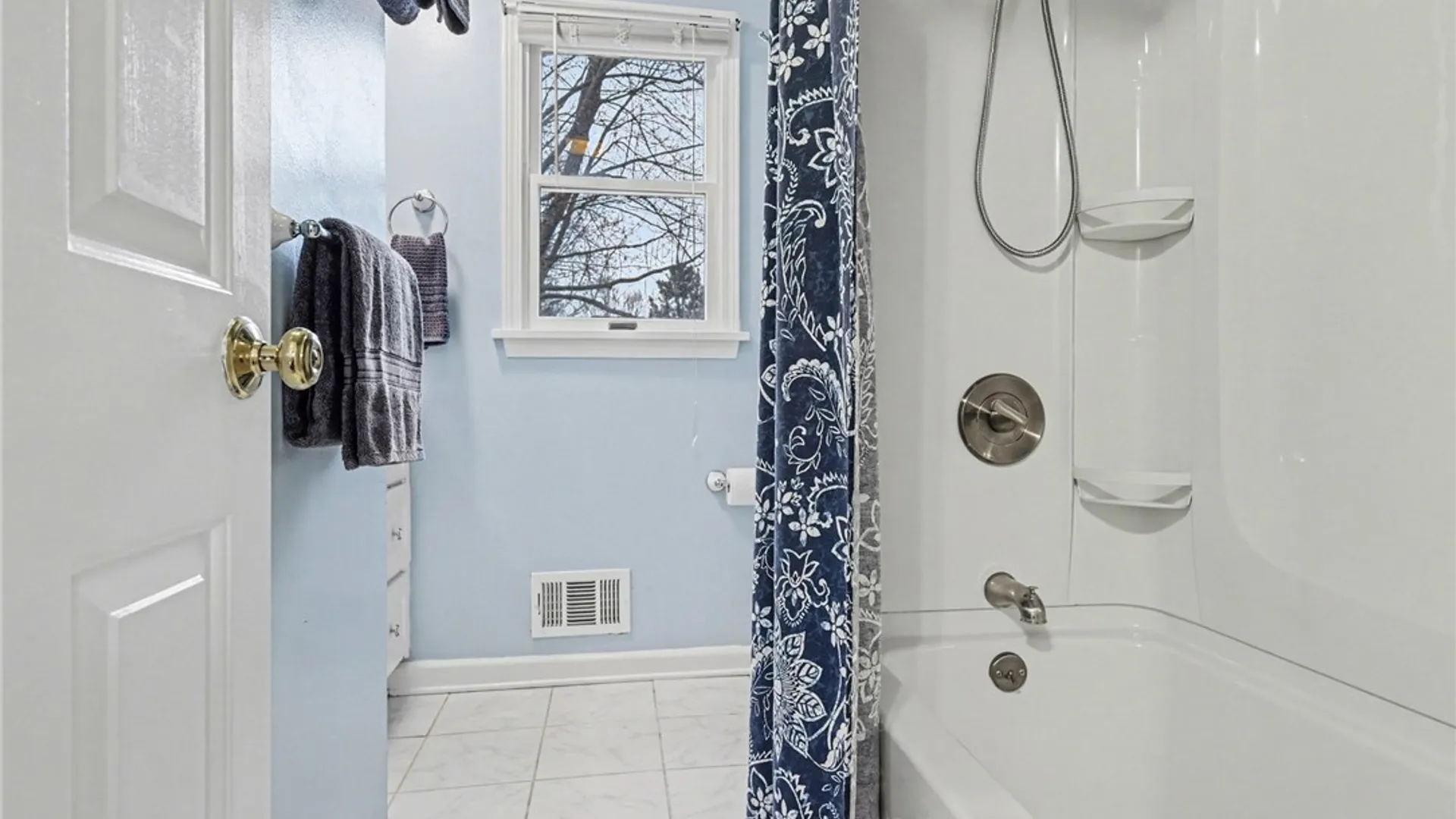 Property at 26 Timberline Dr, Penfield, NY 14526 20