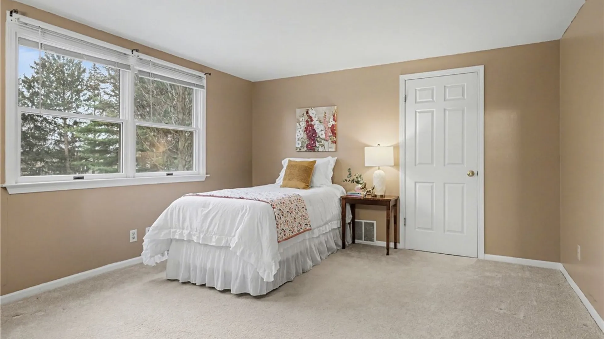 Property at 26 Timberline Dr, Penfield, NY 14526 22