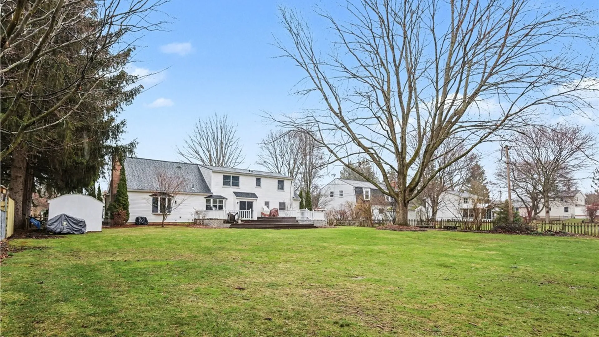 Property at 26 Timberline Dr, Penfield, NY 14526 34