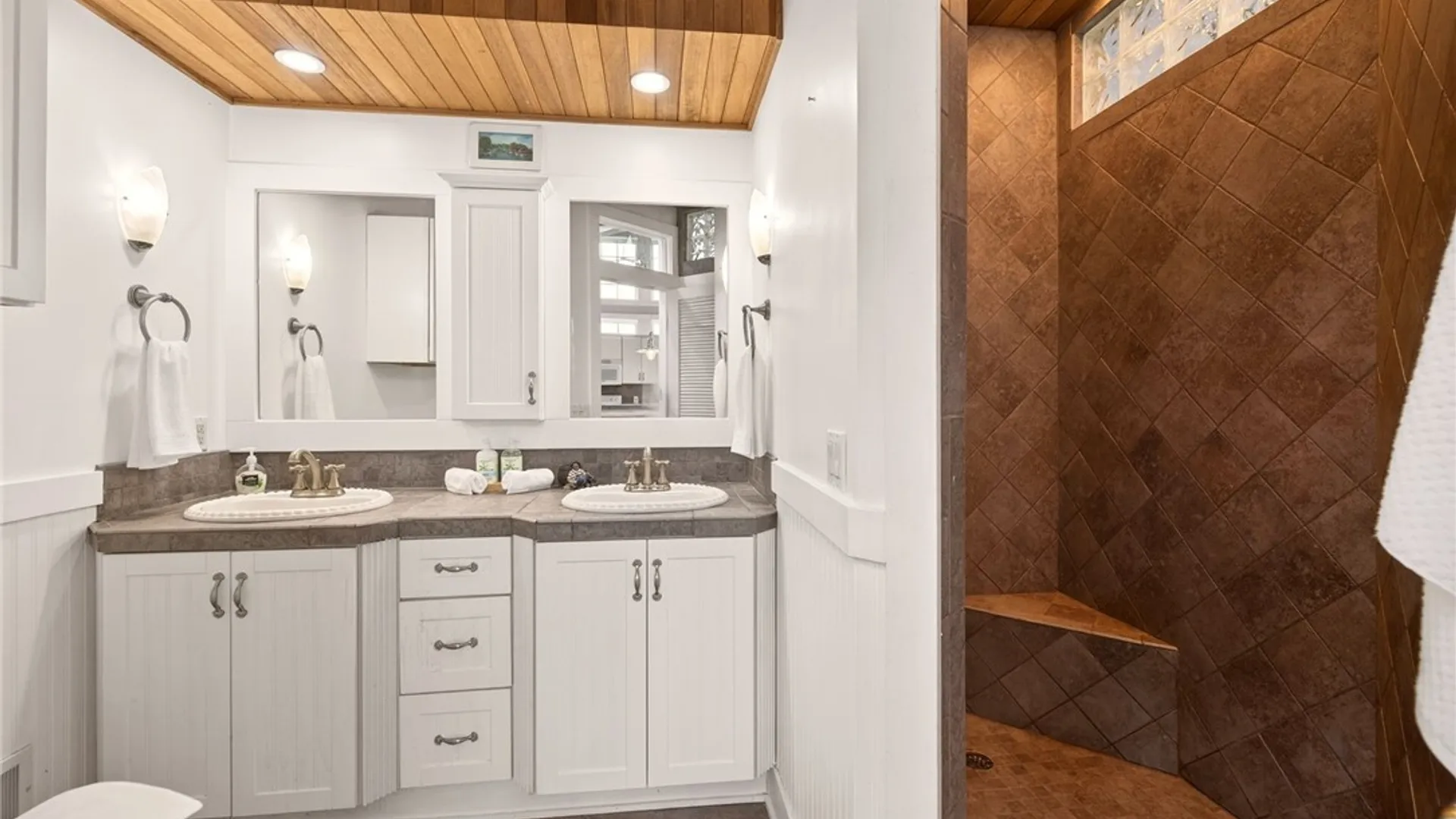 Property at 4139 Lake Road, Williamson, NY 14589 10