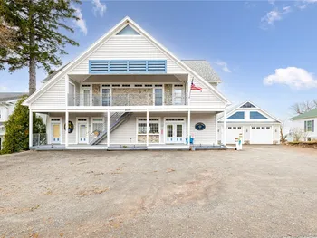 4139 Lake Road, Williamson, NY 14589