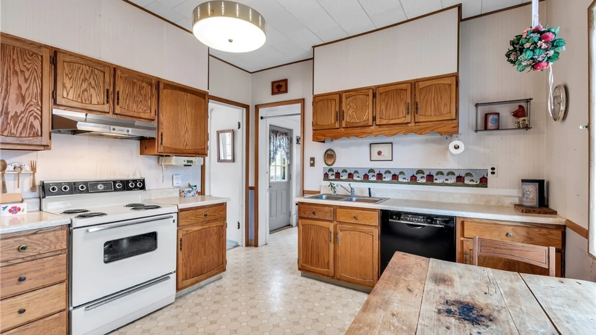 Property at 134 Buffum Street, Buffalo, NY 14210 15