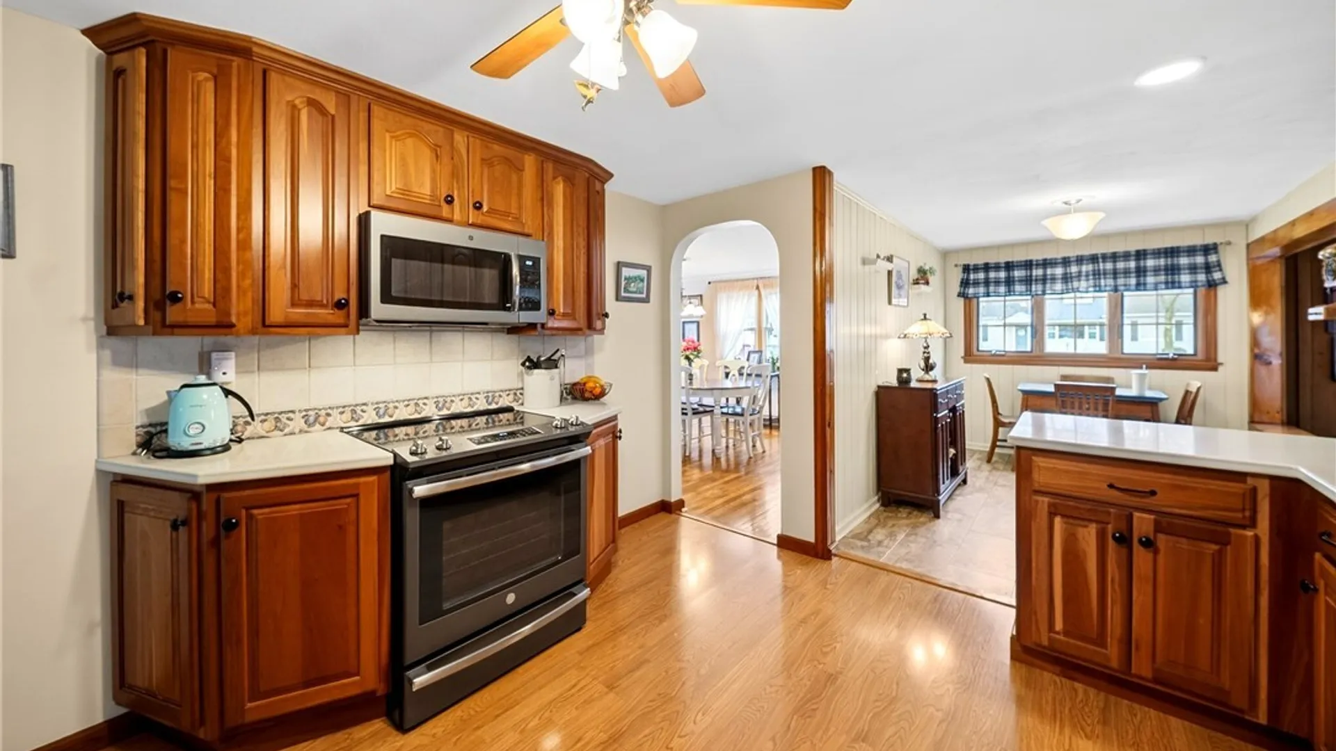 Property at 101 Heather Lane, Camillus, NY 13031 14
