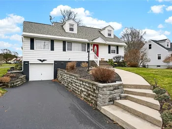 Property at 101 Heather Lane, Camillus, NY 13031