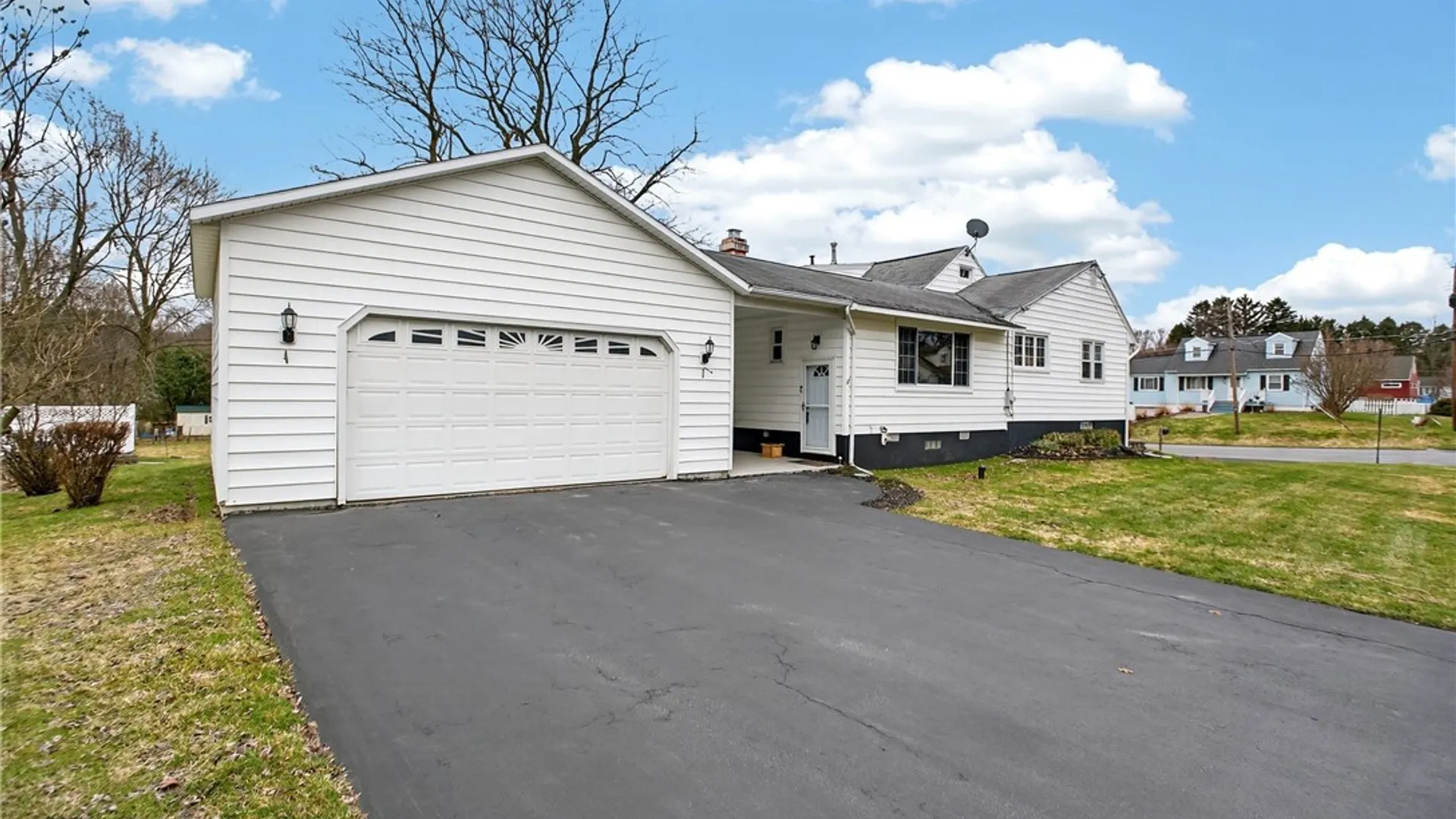 Property at 101 Heather Lane, Camillus, NY 13031 45