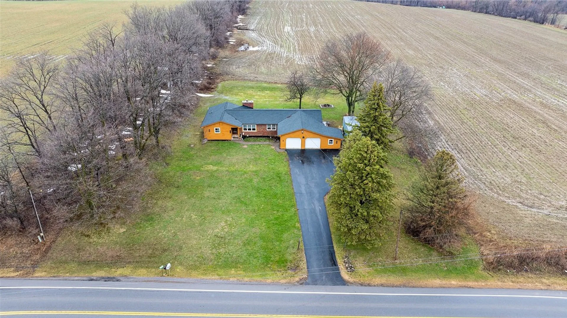 Property at 8549 North Road, Leroy, NY 14482 2