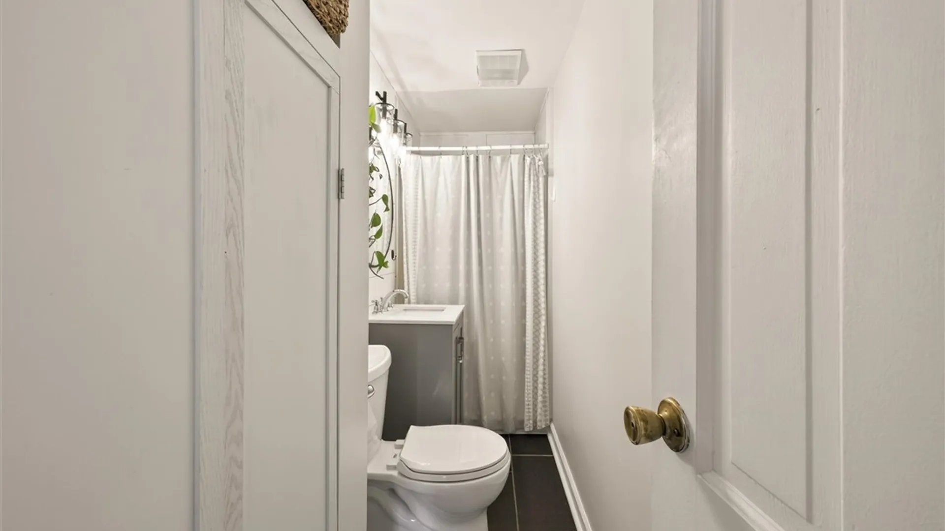 Property at 22 Biltmore Drive, Irondequoit, NY 14617 15