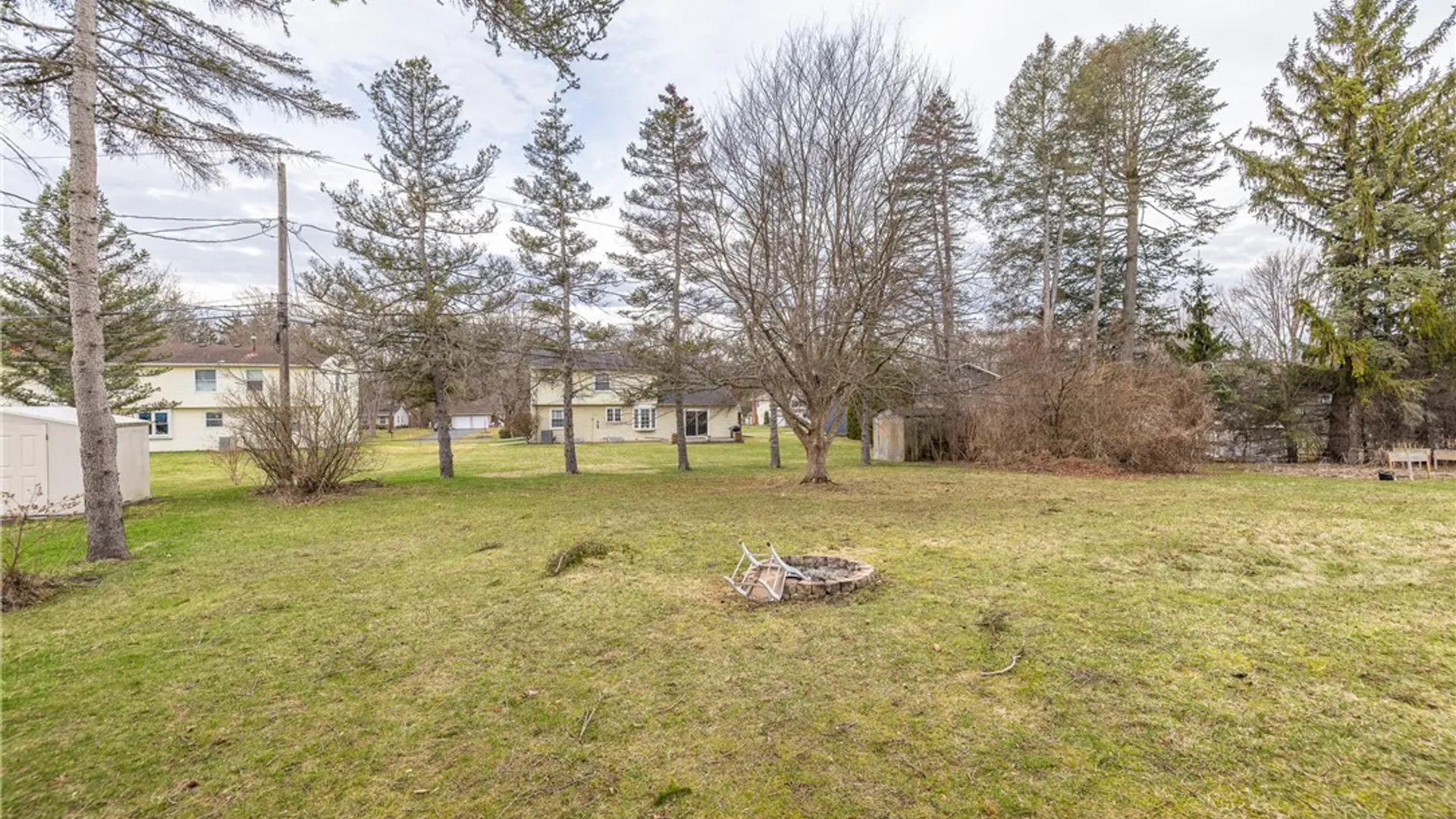 Property at 21 Sunridge Drive, Chili, NY 14624 32