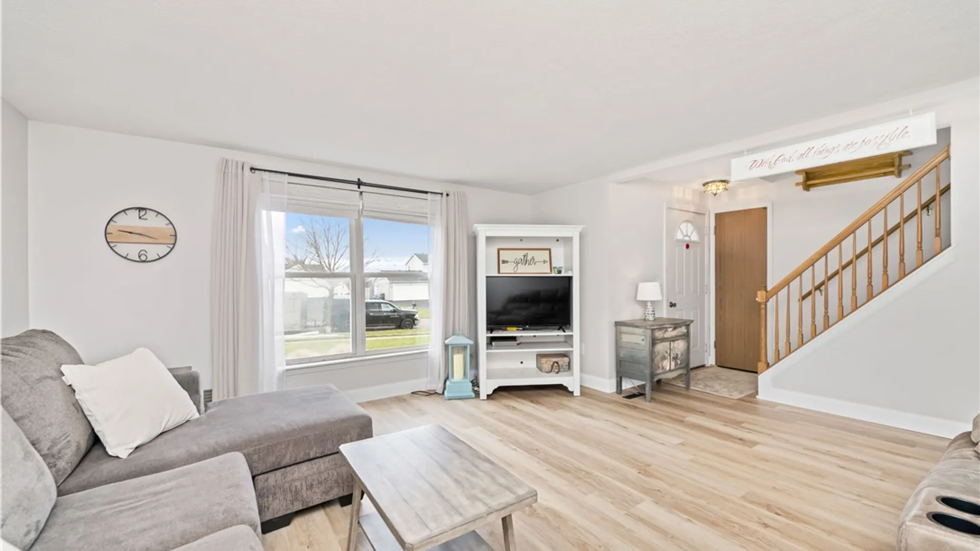 Property at 87 Chiswick Drive, Riga, NY 14428 4