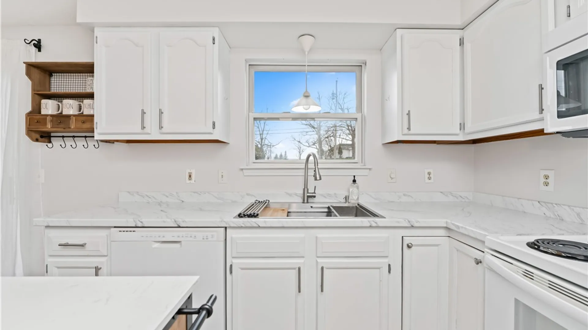 Property at 87 Chiswick Drive, Riga, NY 14428 7