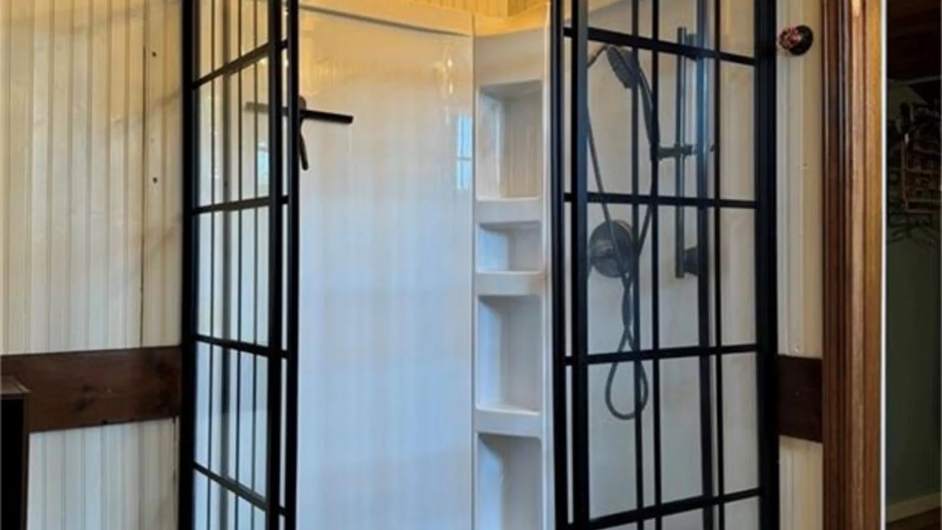 Property at 664 Back Street, Pembroke, NY 14036 26