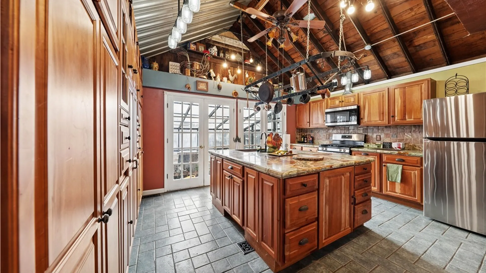 Property at 664 Back Street, Pembroke, NY 14036 5