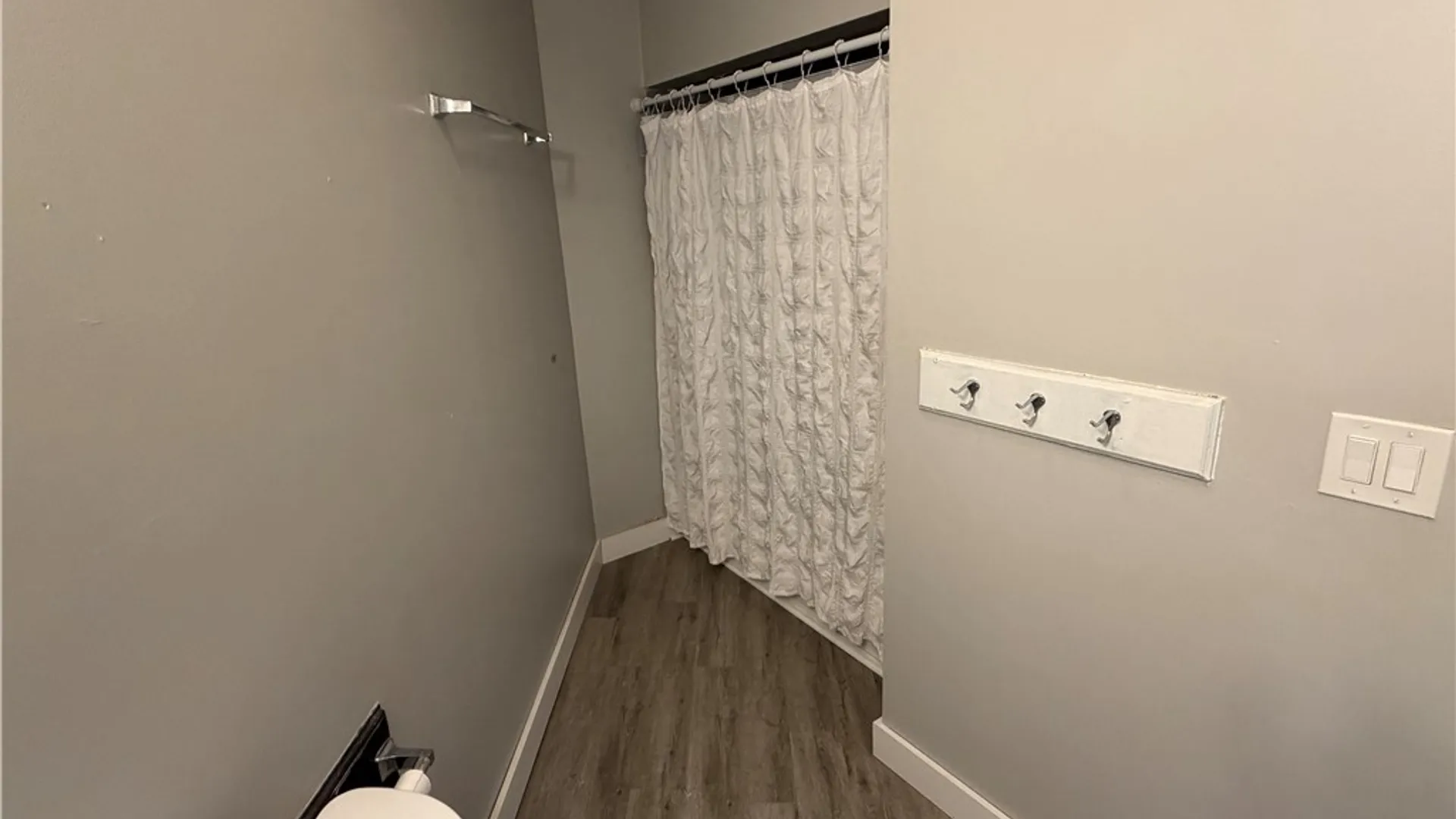 Property at 370 Virginia St, Buffalo, NY 14201 11